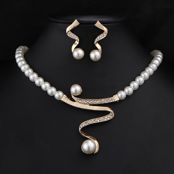 Vintage Crystal Necklace Earrings  Set