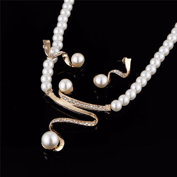 Vintage Crystal Necklace Earrings  Set