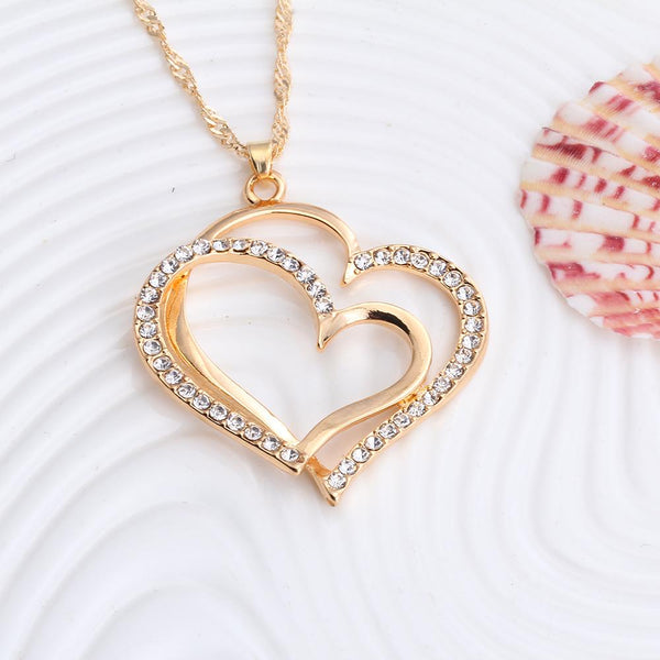 Romantic Heart Pattern Necklace Set