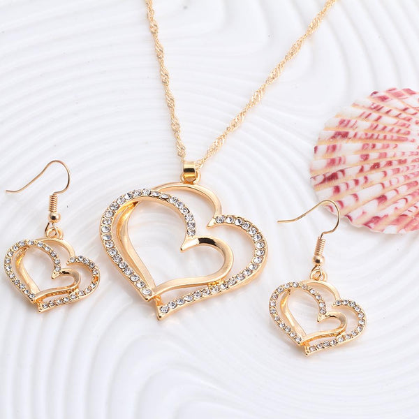 Romantic Heart Pattern Necklace Set